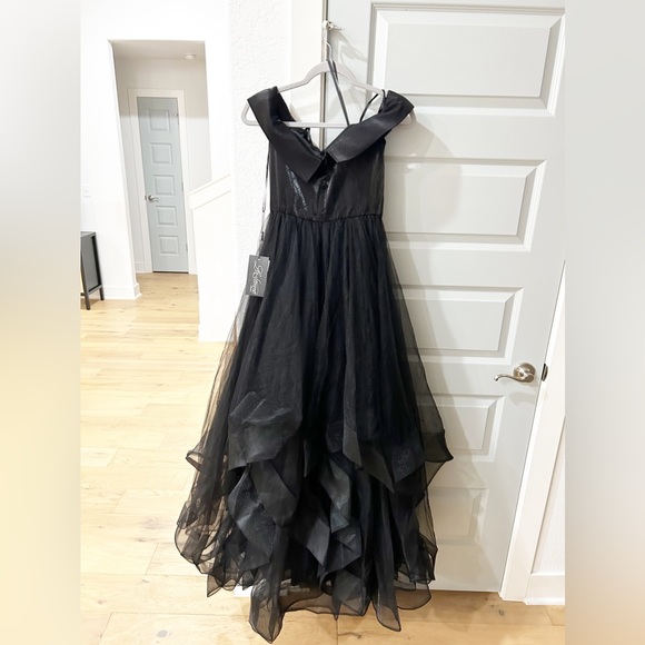 NWT La Femme 27224 Black Tulle Off Shoulder Gown - Picture 3 of 5